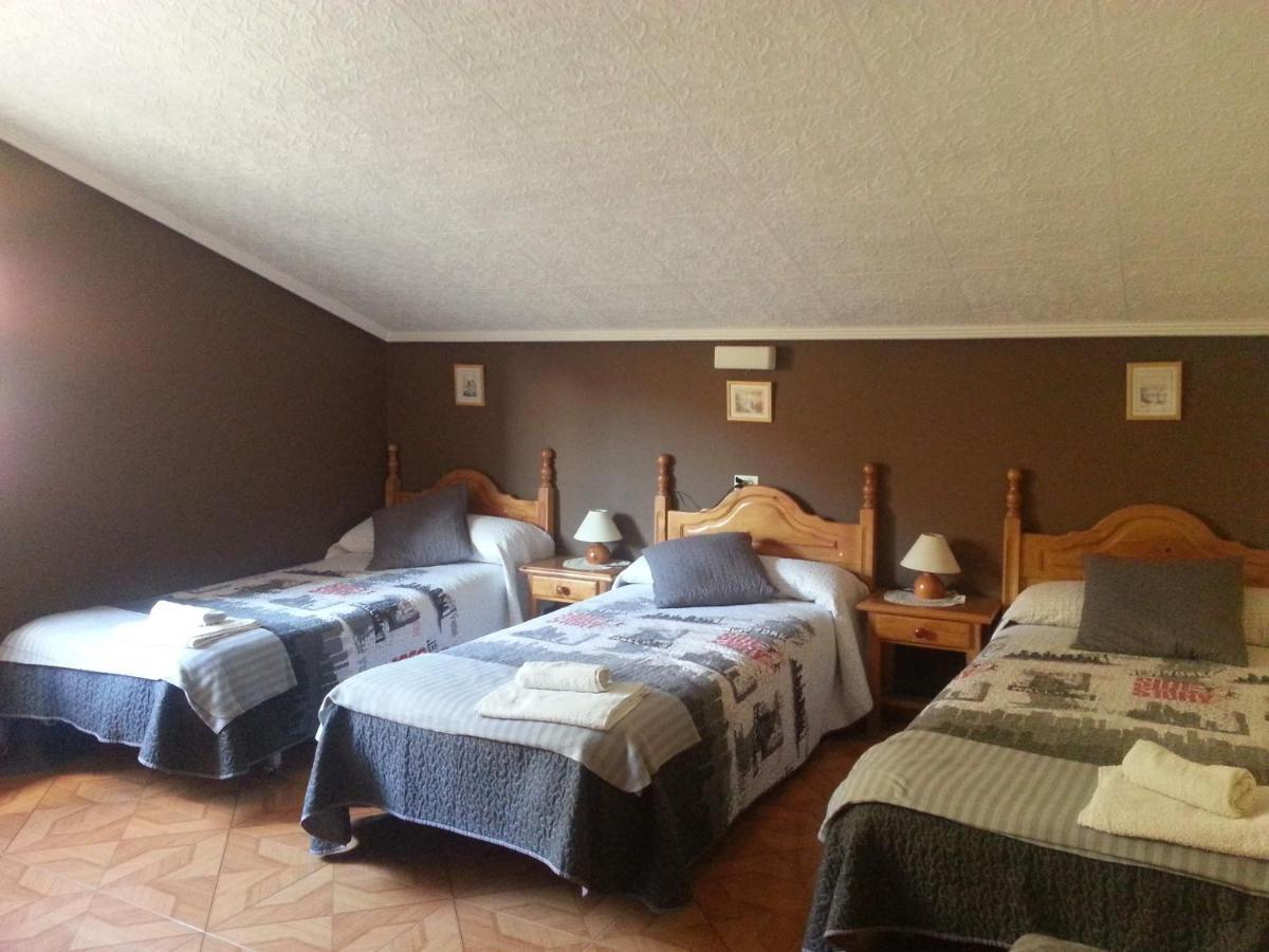 Hostal La Collada De Aralla Aralla de Luna Exteriér fotografie